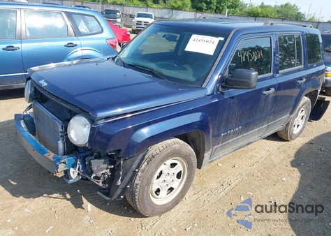 2013 Jeep Patriot Sport z USA, uszkodzony, nr VIN 1C4NJPBA0DD130179